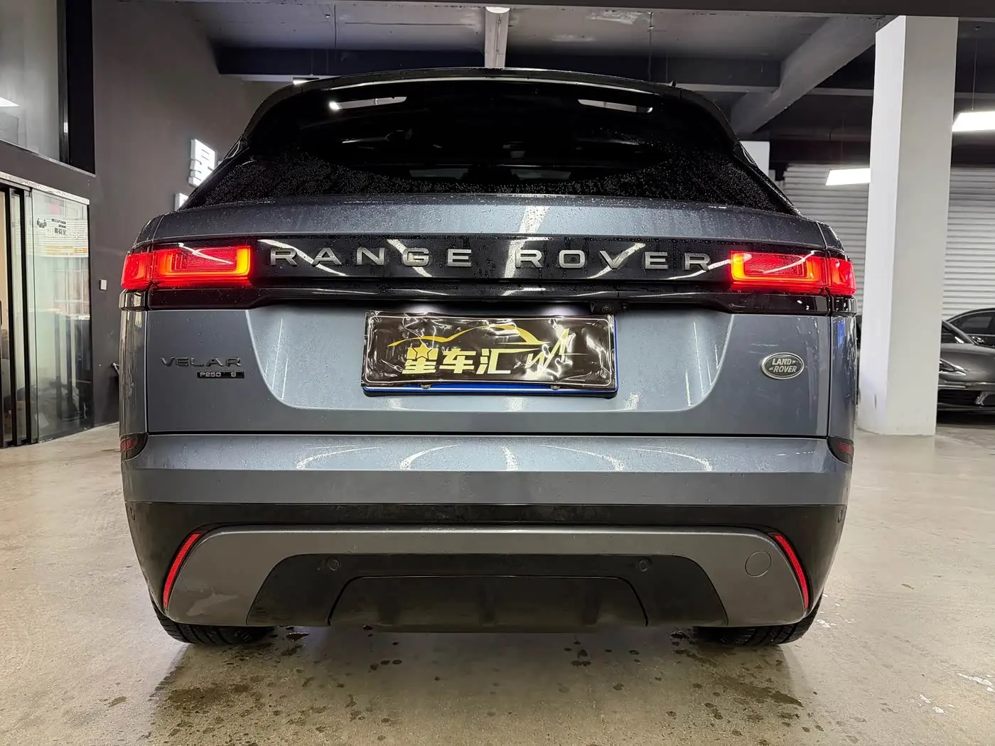 Land Rover Range Rover Velar 2019 — Фото 12/20