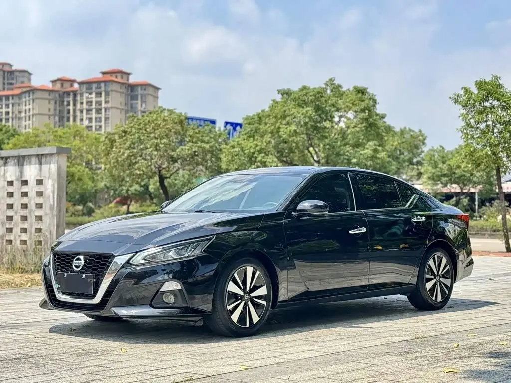 Nissan Teana 2021 — Photo 1/9