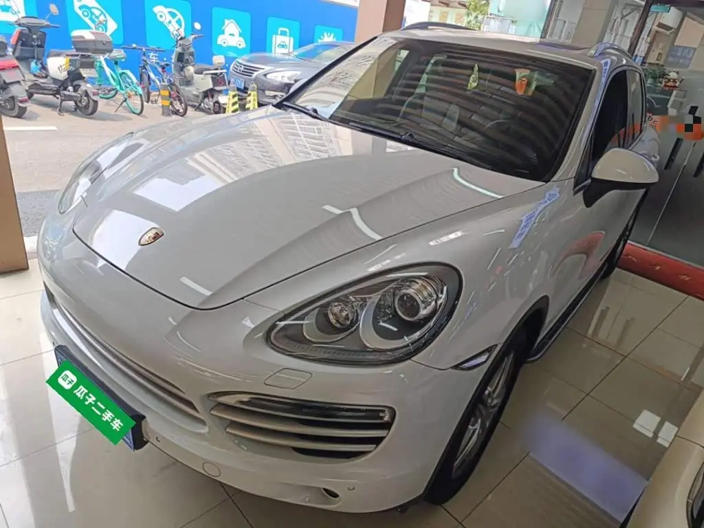 Porsche Cayenne 2014 — Photo 2/20