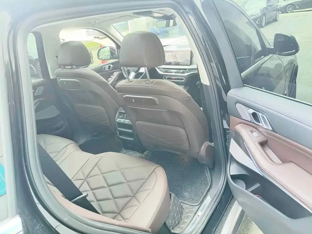 BMW X5 2025 — Фото 11/15
