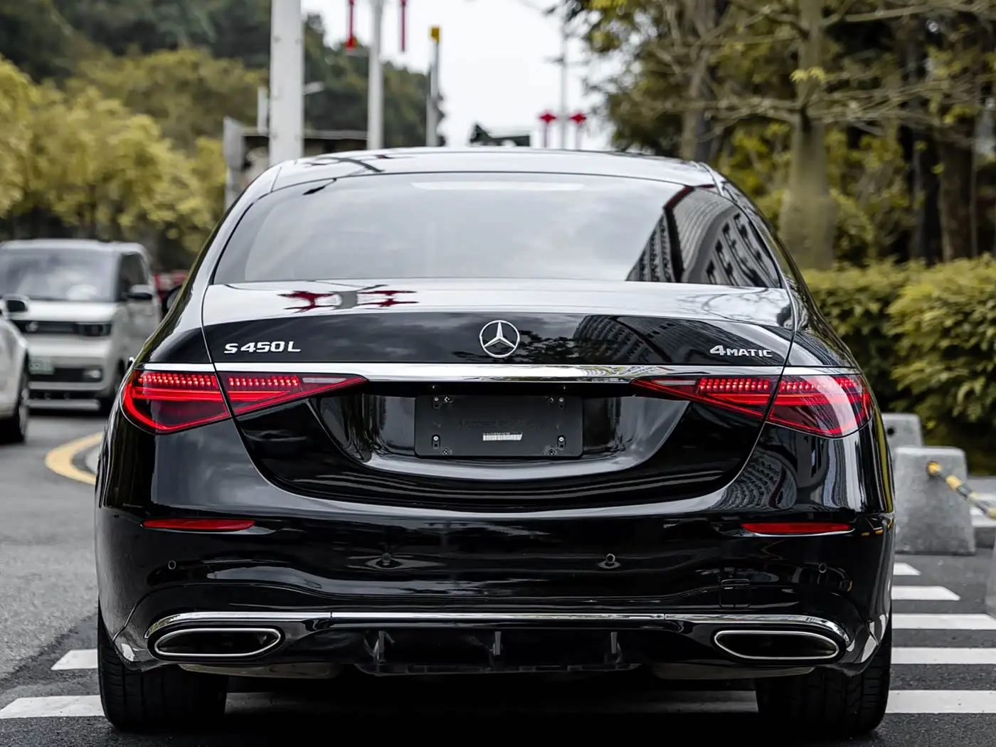 Mercedes-Benz S-Class 2023 — Photo 5/12