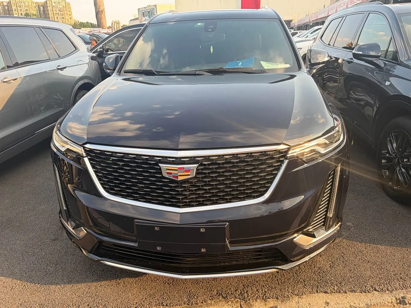 Cadillac XT6 2022 — Фото 2/16