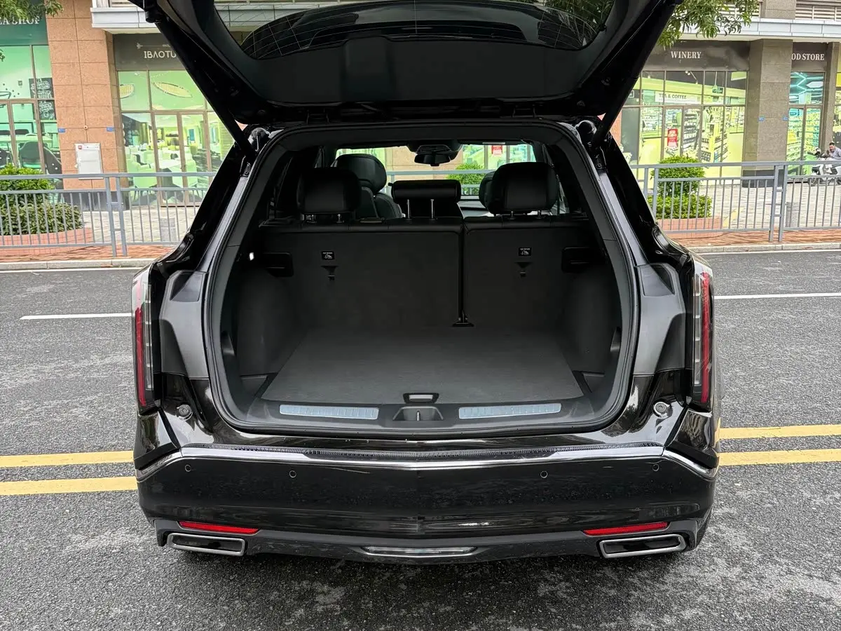 Cadillac XT5 2024 — Фото 9/20