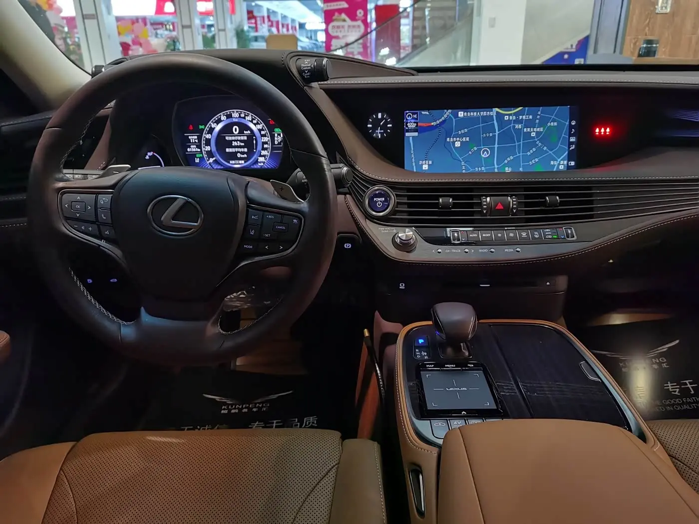 Lexus LS 2020 — Фото 10/18