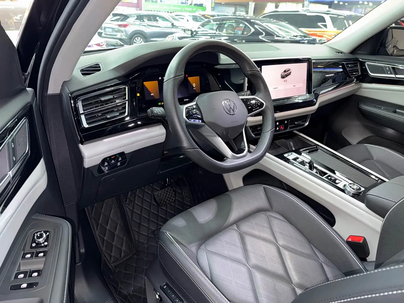 Volkswagen Teramont 2024 — Photo 10/20