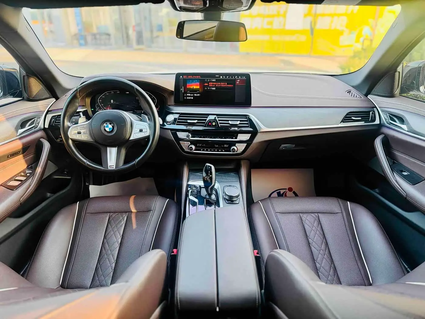 BMW 5 Series 2023 — Фото 9/13