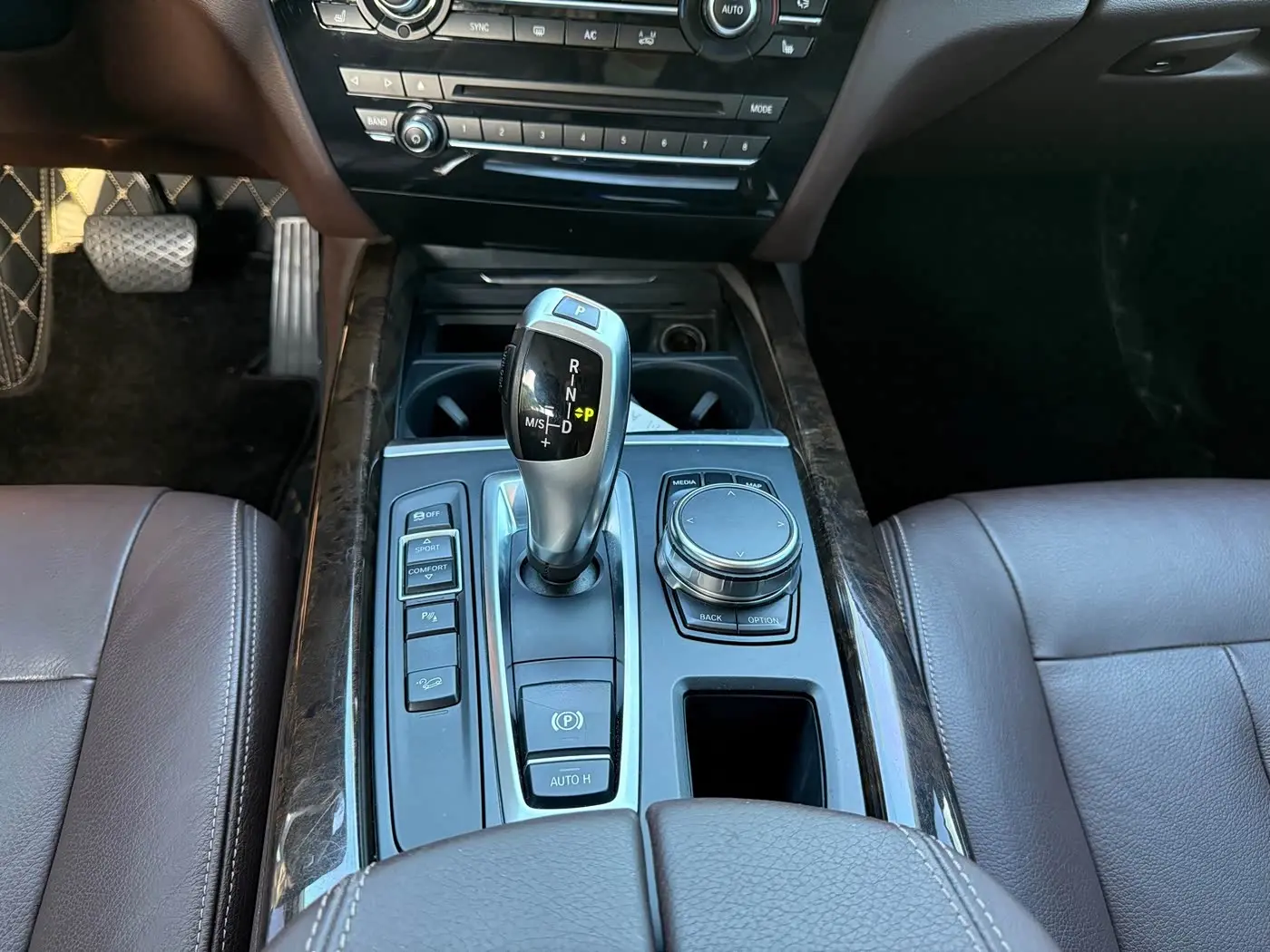 BMW X5 2019 — Photo 15/18