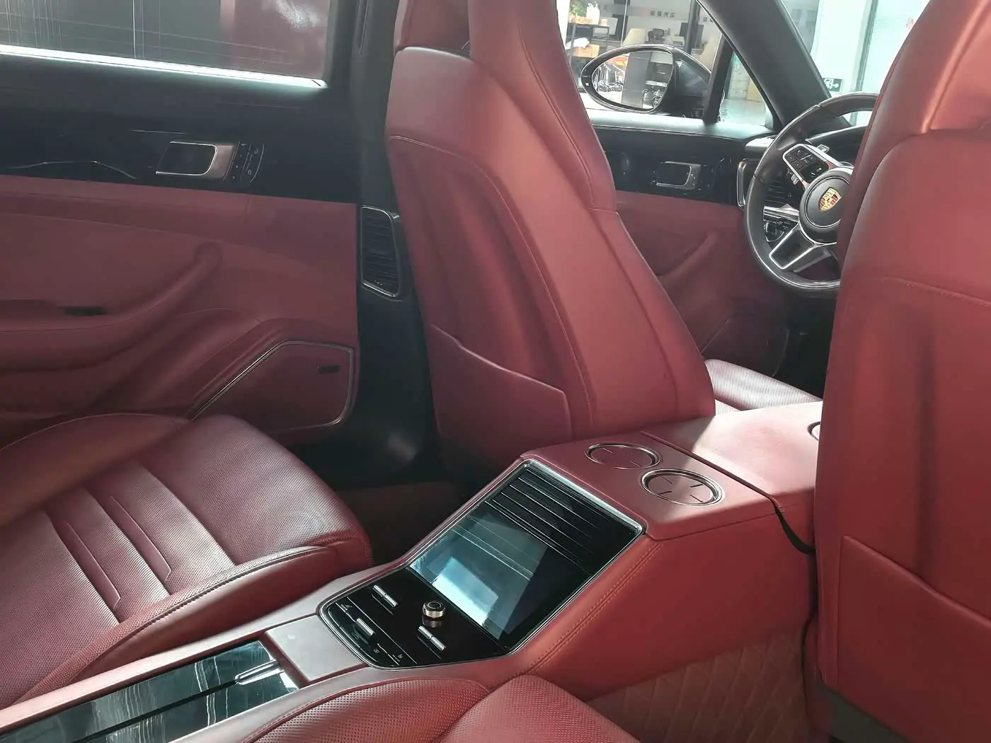 Porsche Panamera 2020 — Photo 9/14
