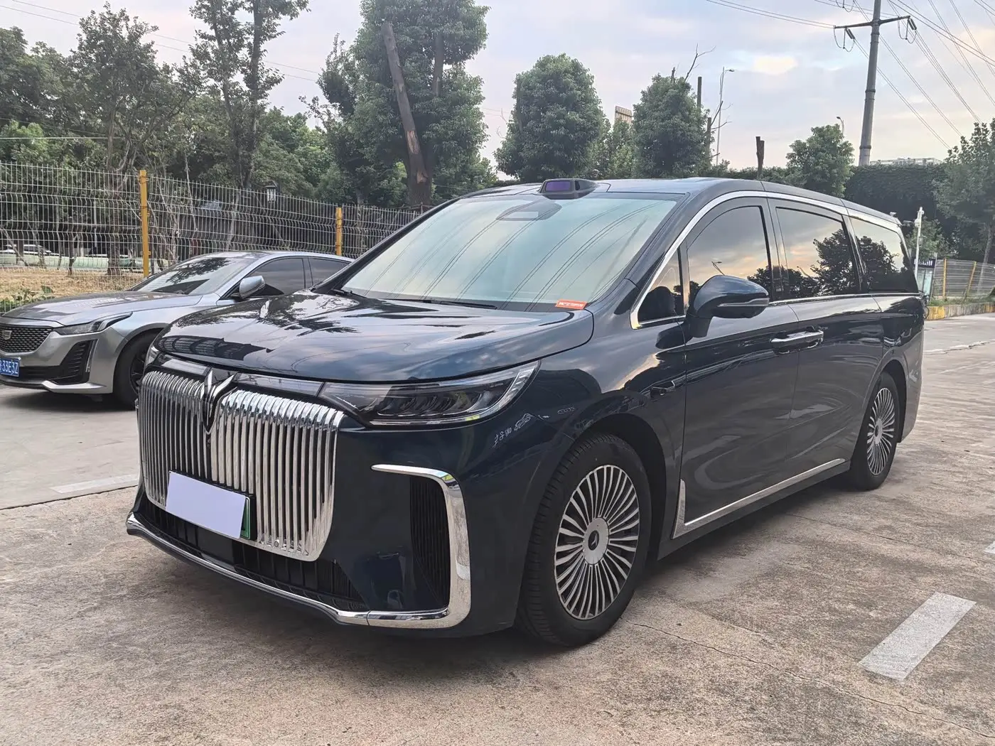 Voyah Auto Voyah Dreamer 2025 — ფოტო 1/20