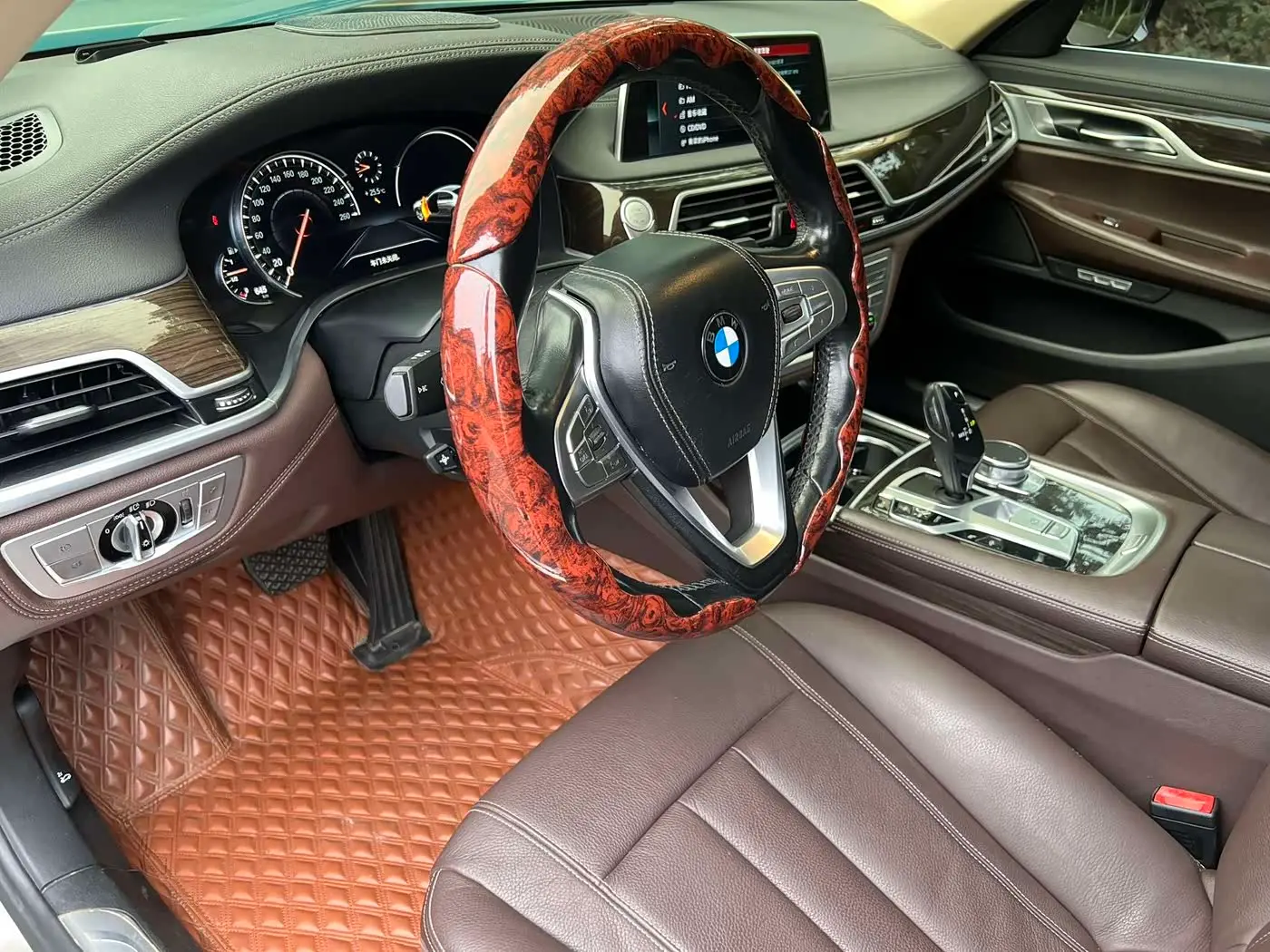 BMW 7 Series 2018 — Şəkil 5/18