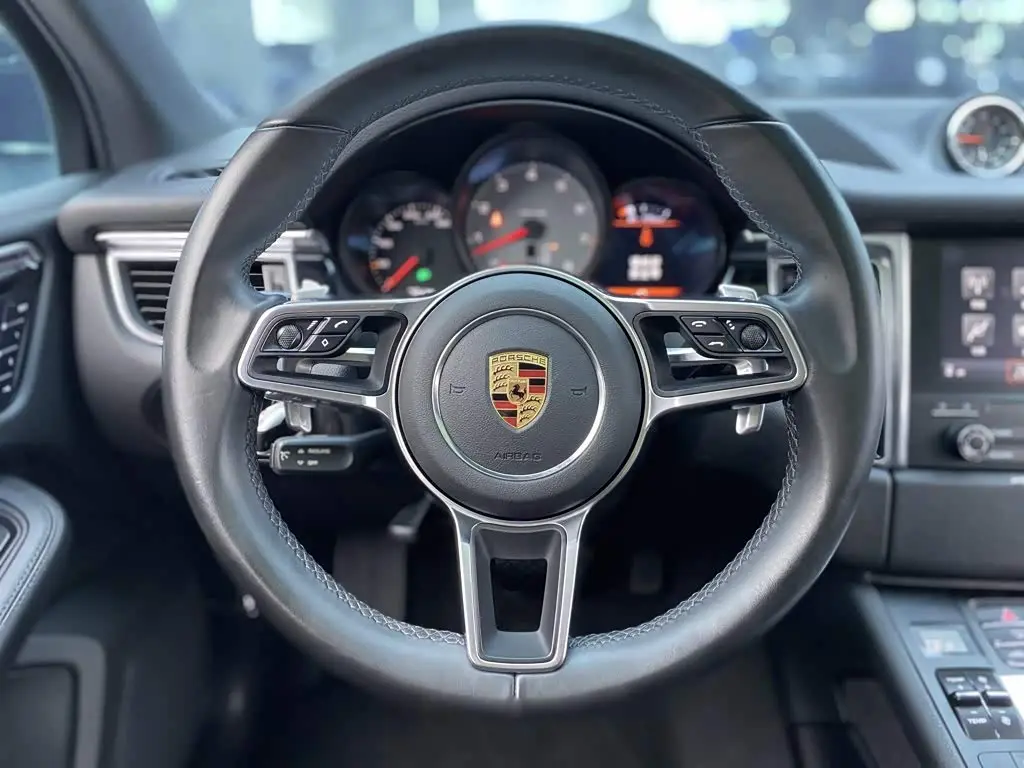 Porsche Macan 2019 — Photo 16/20