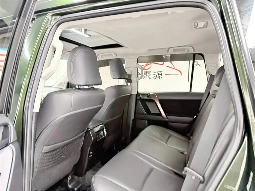 Toyota Prado 2015 — Фото 11/18