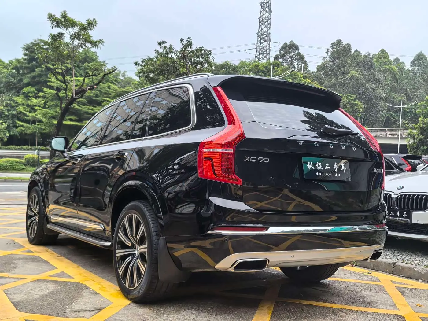 Volvo XC90 2021 — Фото 4/17