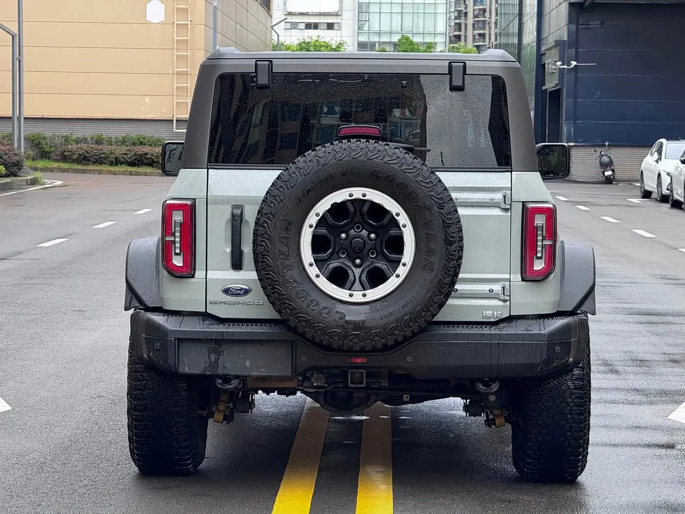 Ford Bronco 2024 — Photo 5/9