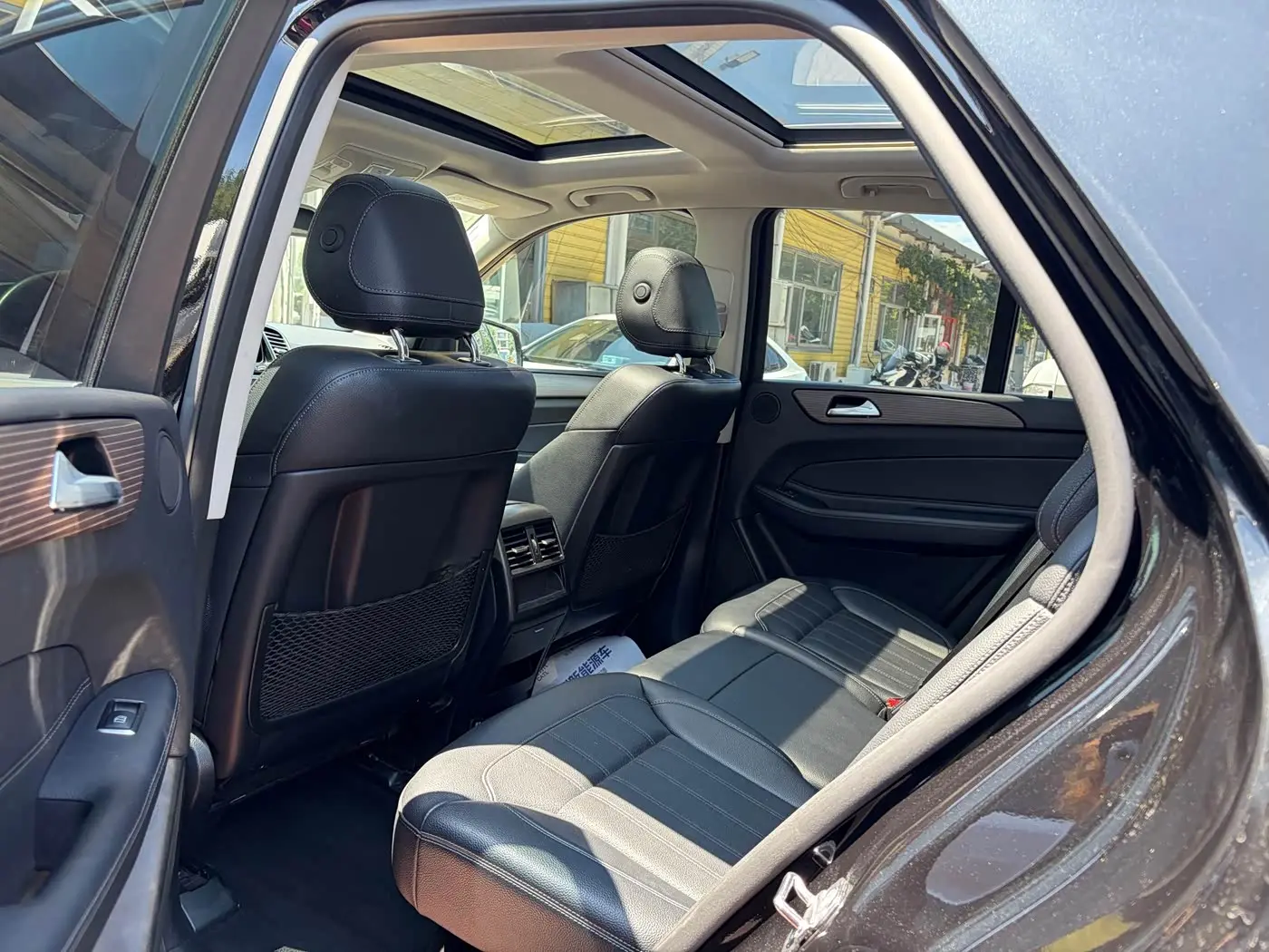 Mercedes-Benz GLE 2018 — Photo 16/20