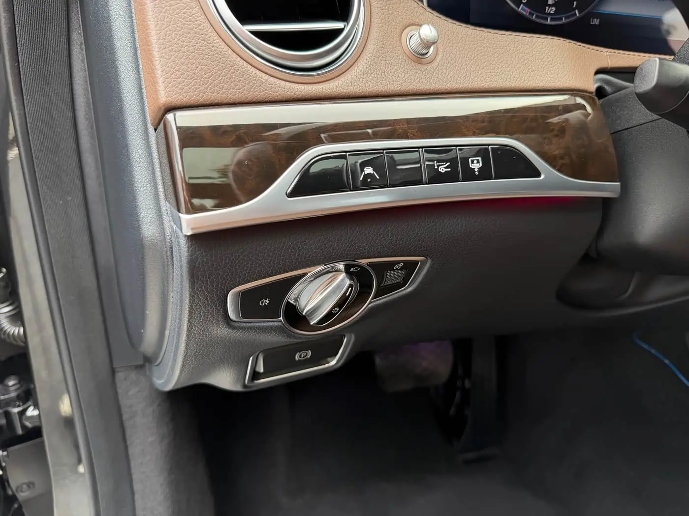 Mercedes-Benz Maybach S-Class 2018 — Şəkil 16/20