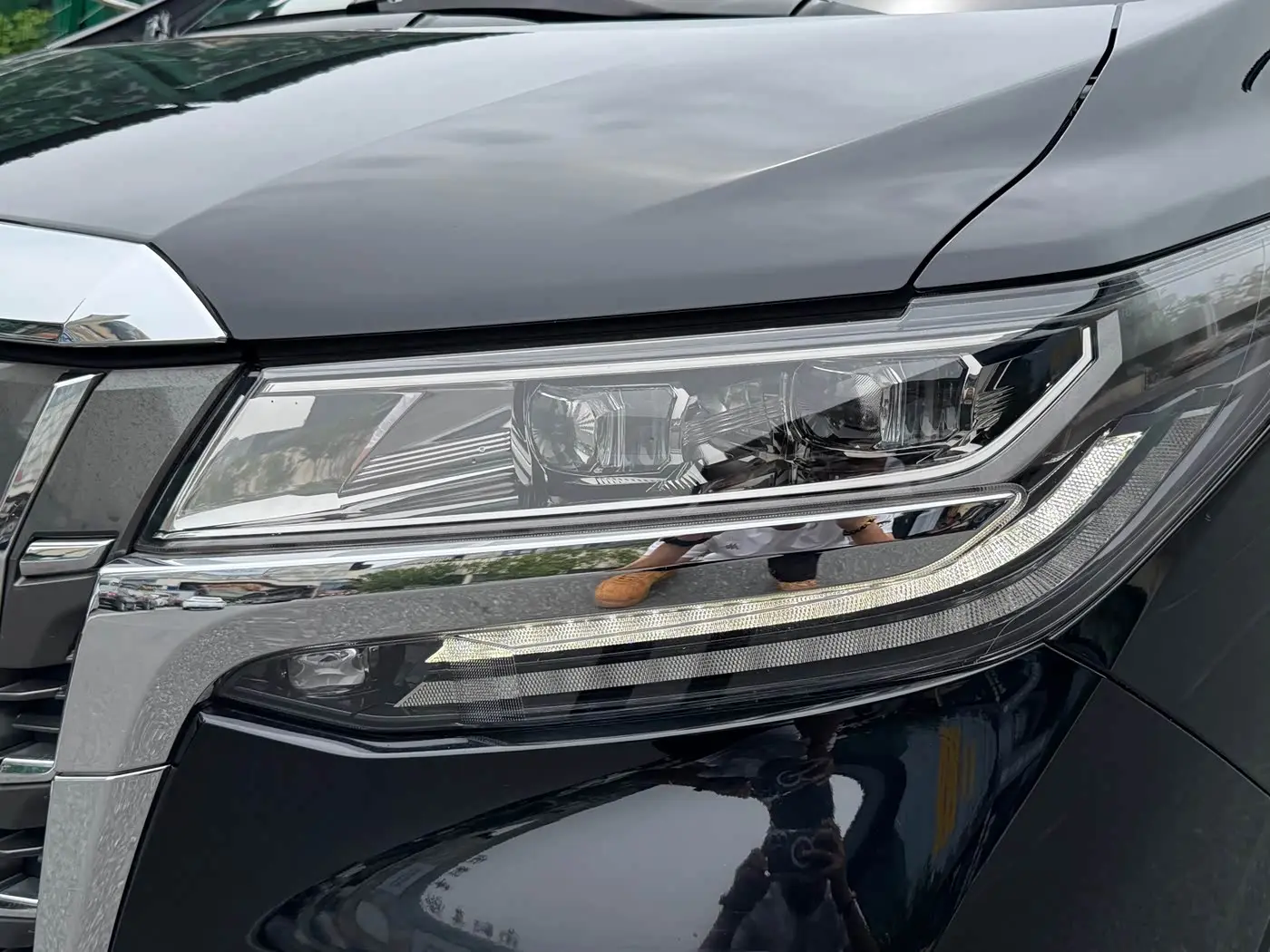 Toyota Alphard 2020 — Photo 3/18
