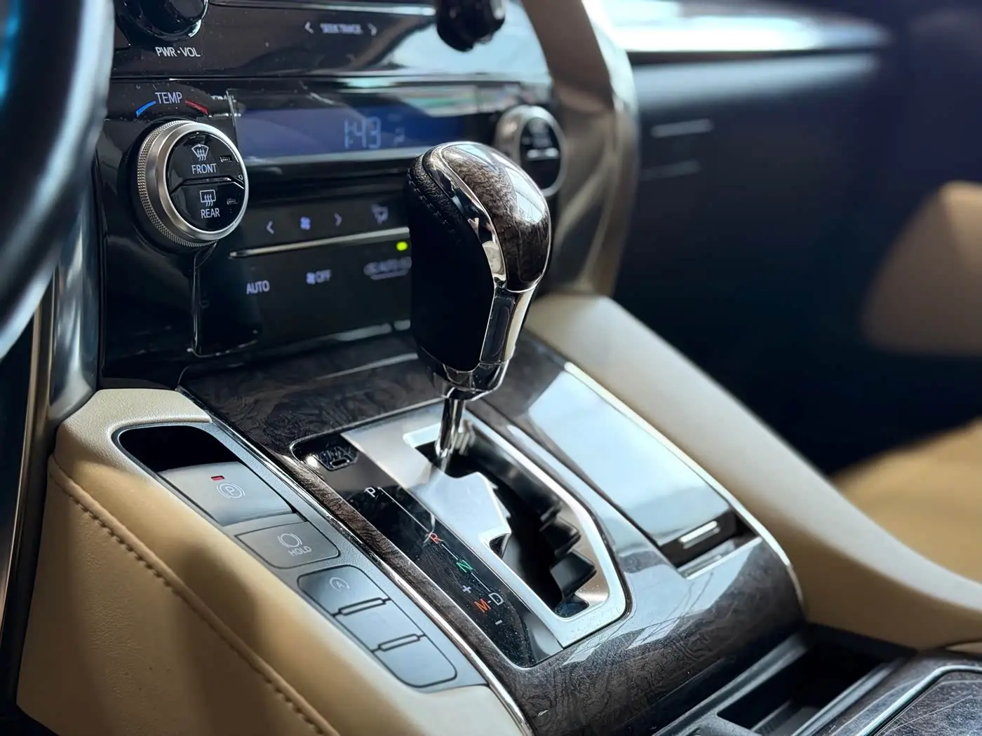 Toyota Alphard 2018 — Фото 10/20