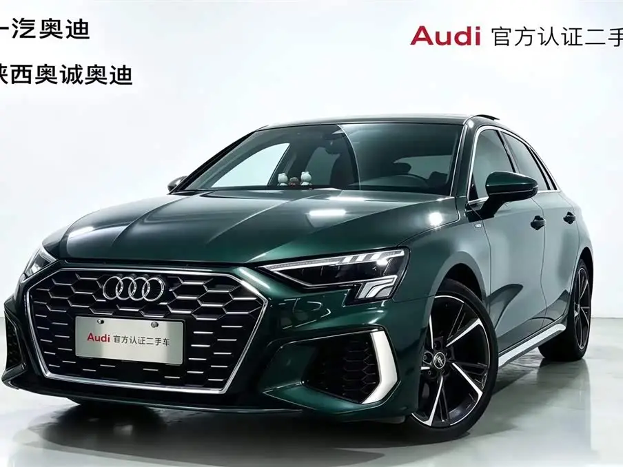 Audi A3 2024 — Фото 1/20