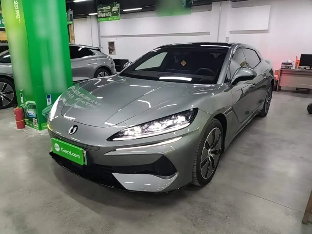 Denza Z9GT 2024 — Photo 1/20