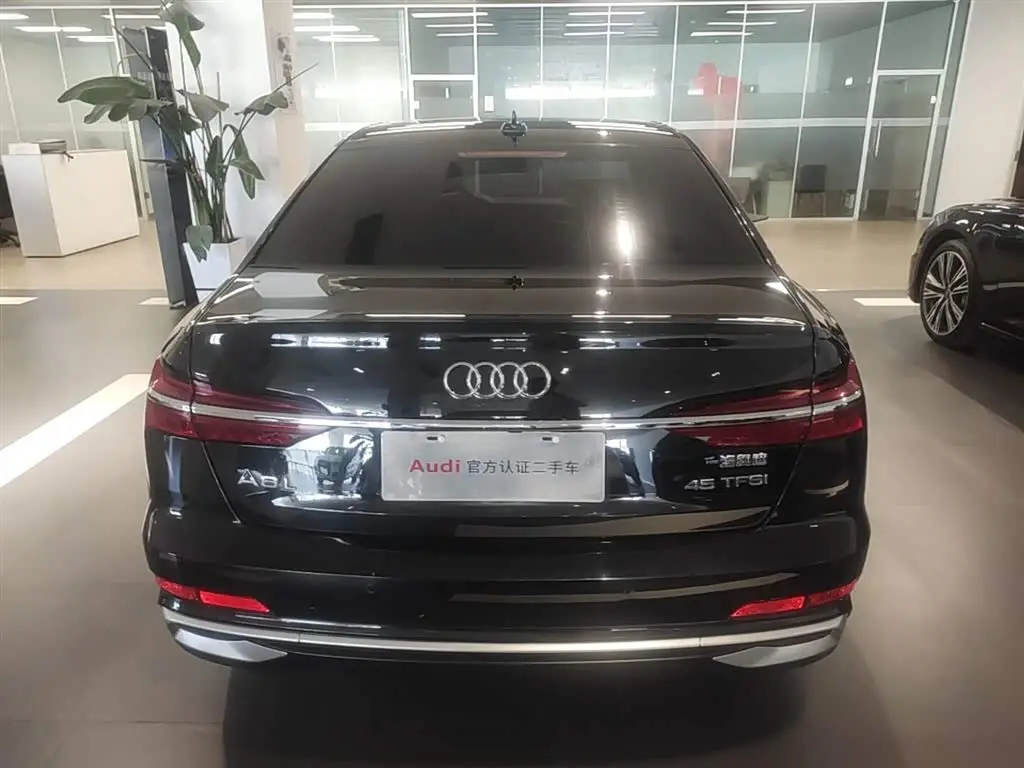Audi A6L 2023 — Photo 10/20
