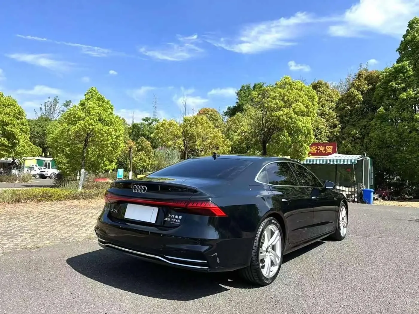 Audi A7L 2023 — Фото 9/9
