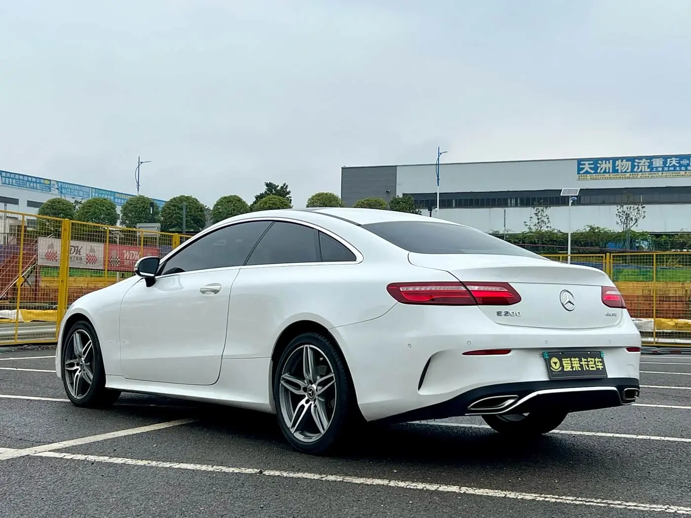 Mercedes-Benz E-Class 2019 — Photo 3/14