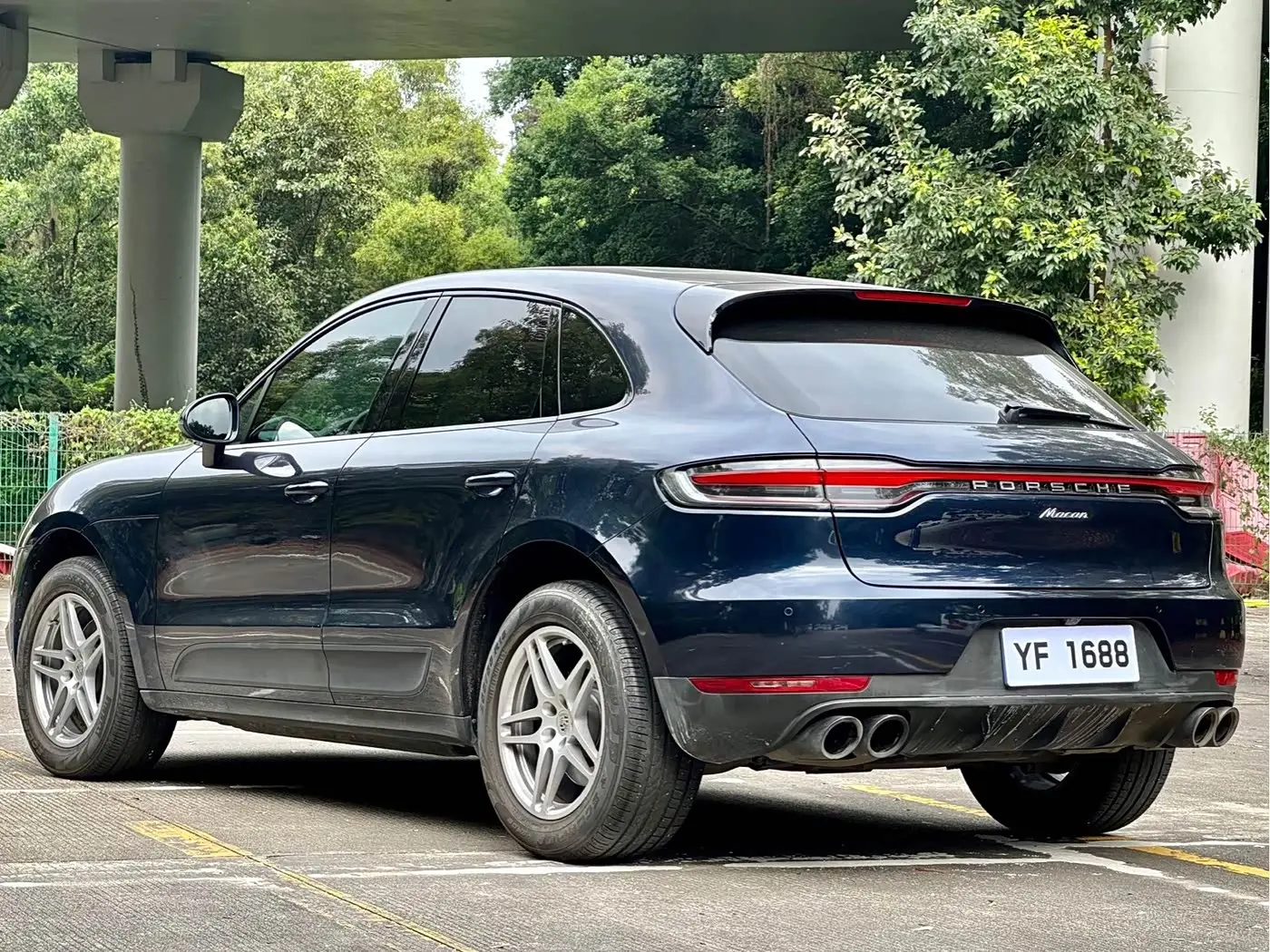 Porsche Macan 2021 — Photo 18/19