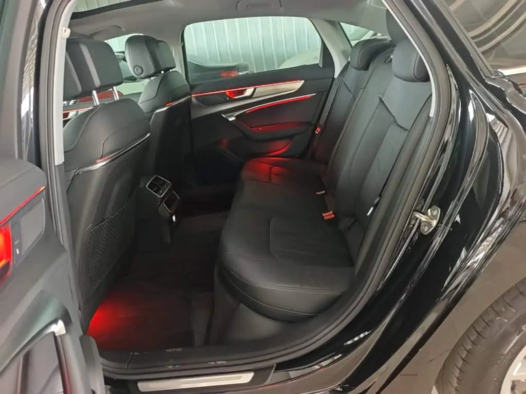 Audi A6L 2020 — Photo 17/20