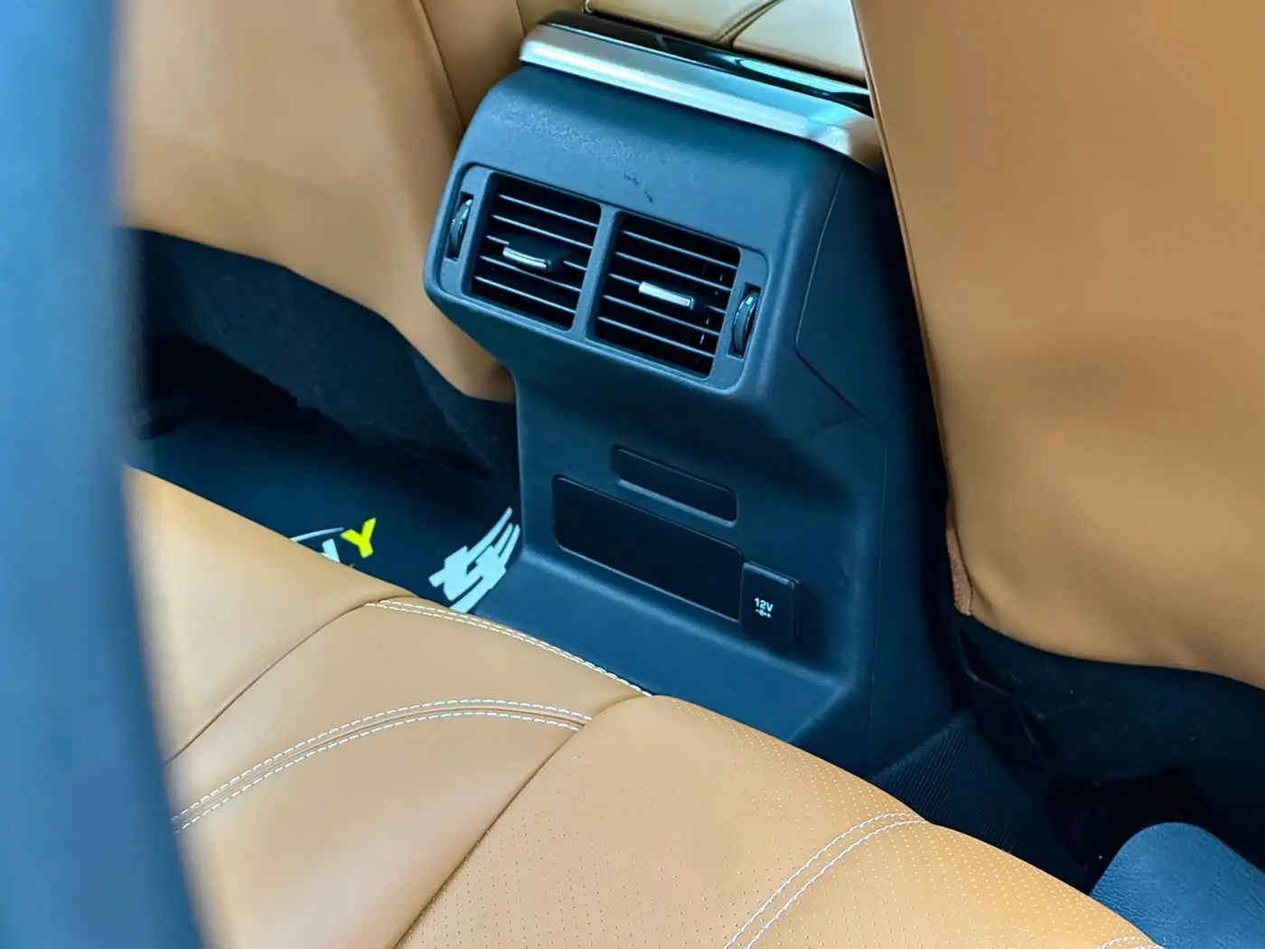Land Rover Range Rover Velar 2019 — Фото 16/20