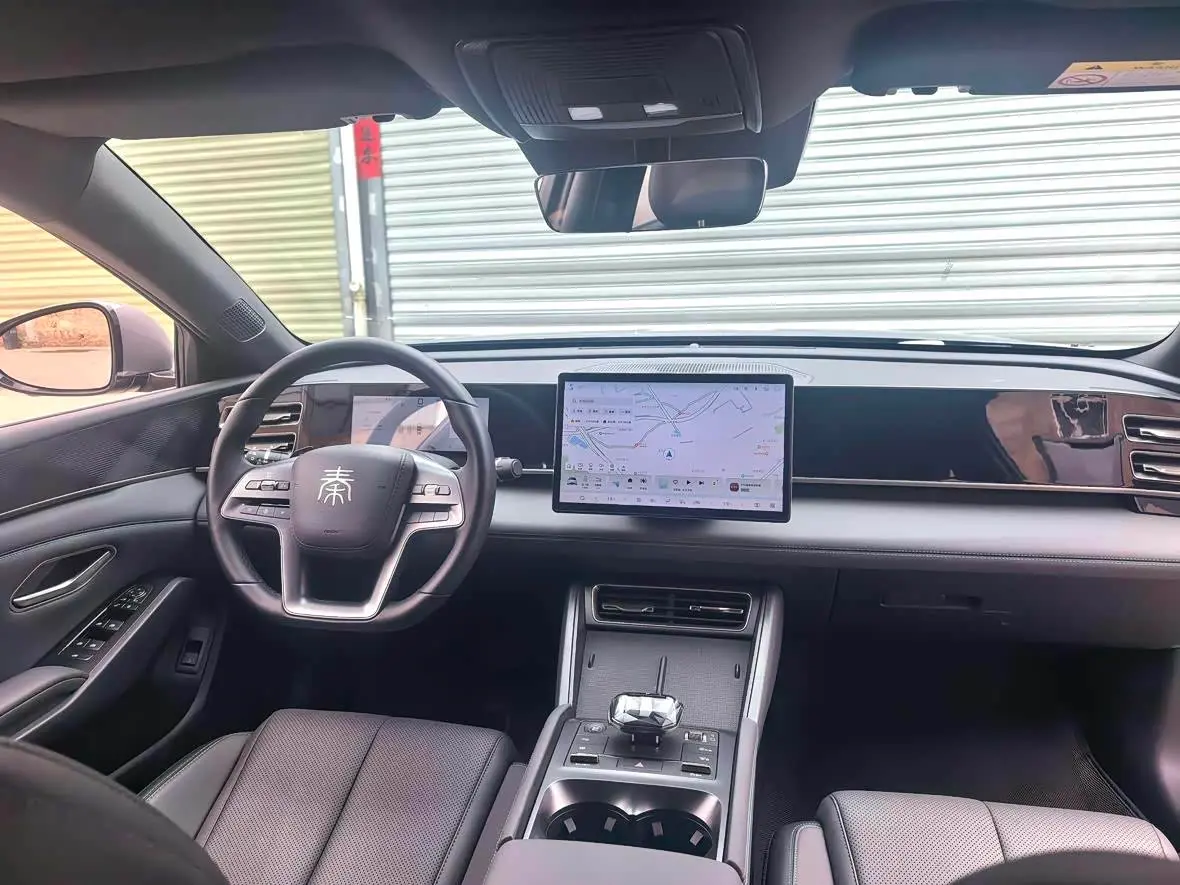 BYD Han 2025 — Şəkil 6/9