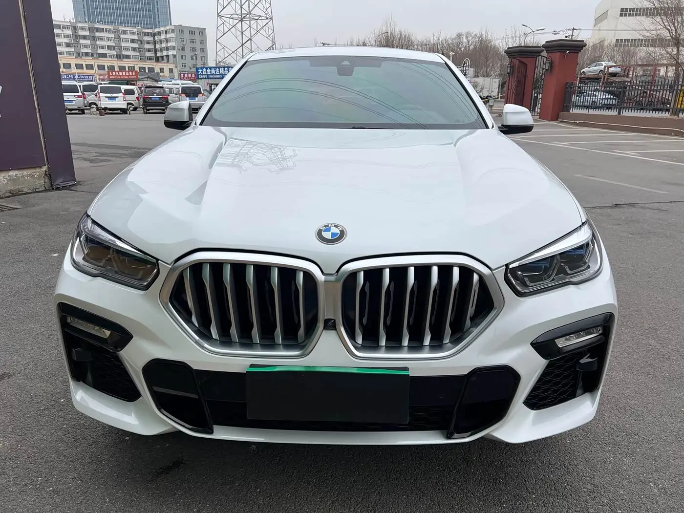 BMW X6 2021 — Фото 4/12
