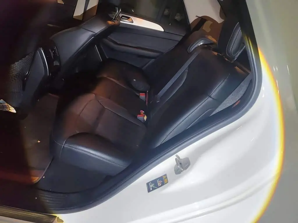 Mercedes-Benz GLE 2016 — Photo 18/20