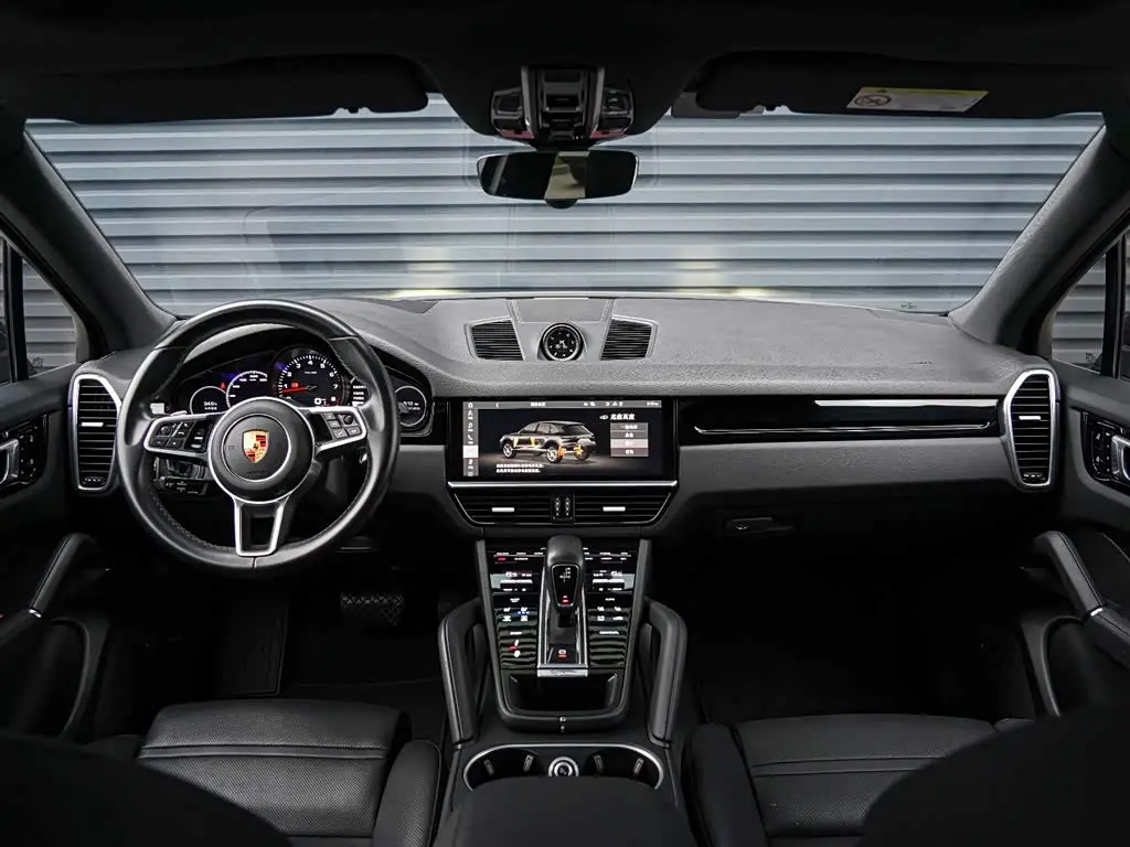 Porsche Cayenne 2020 — Фото 6/13