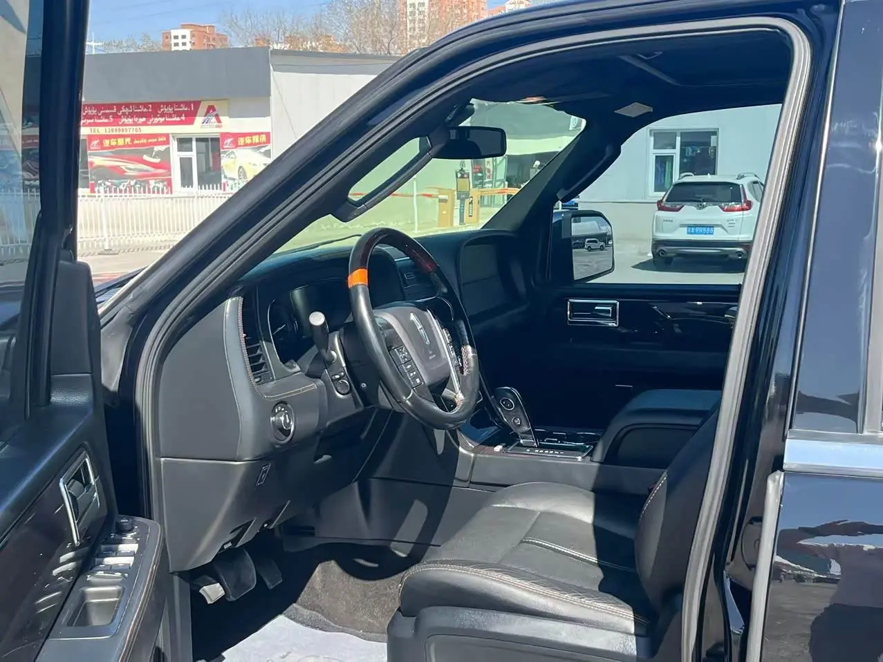 Lincoln Navigator 2016 — Şəkil 7/9