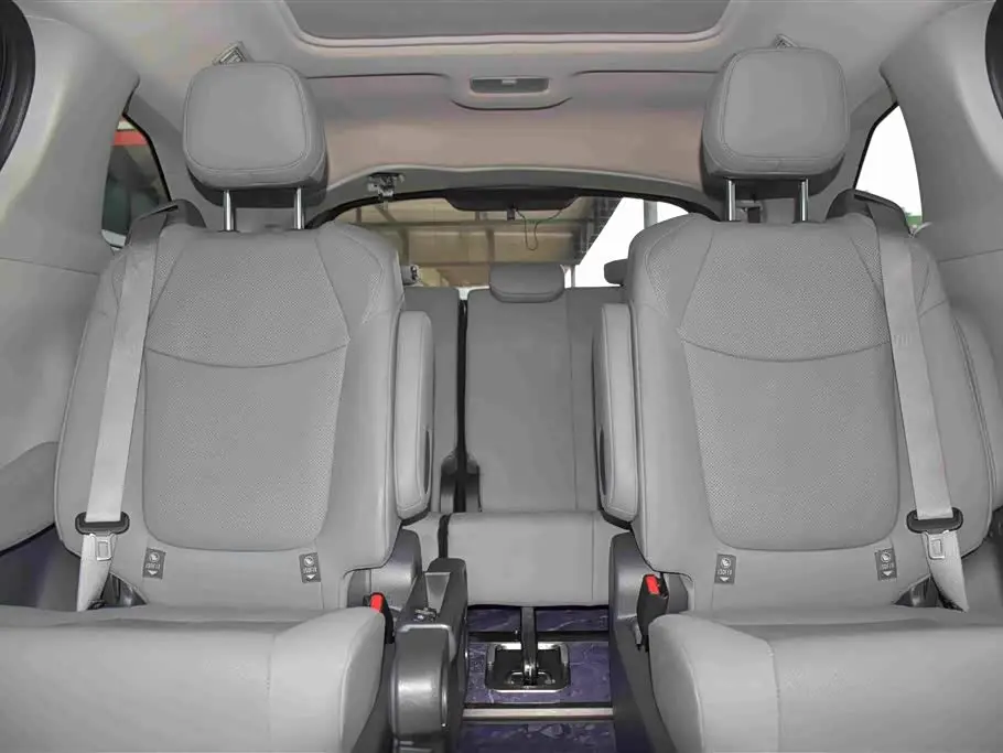 Toyota Granvia 2023 — Фото 10/20