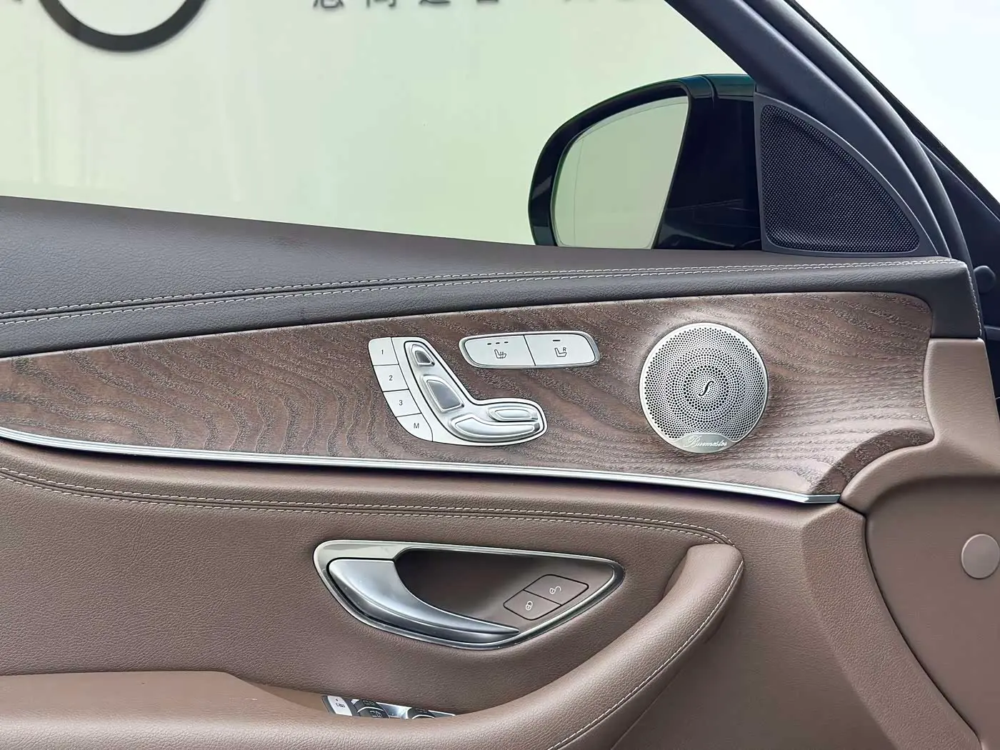 Mercedes-Benz E-Class 2022 — Фото 8/17