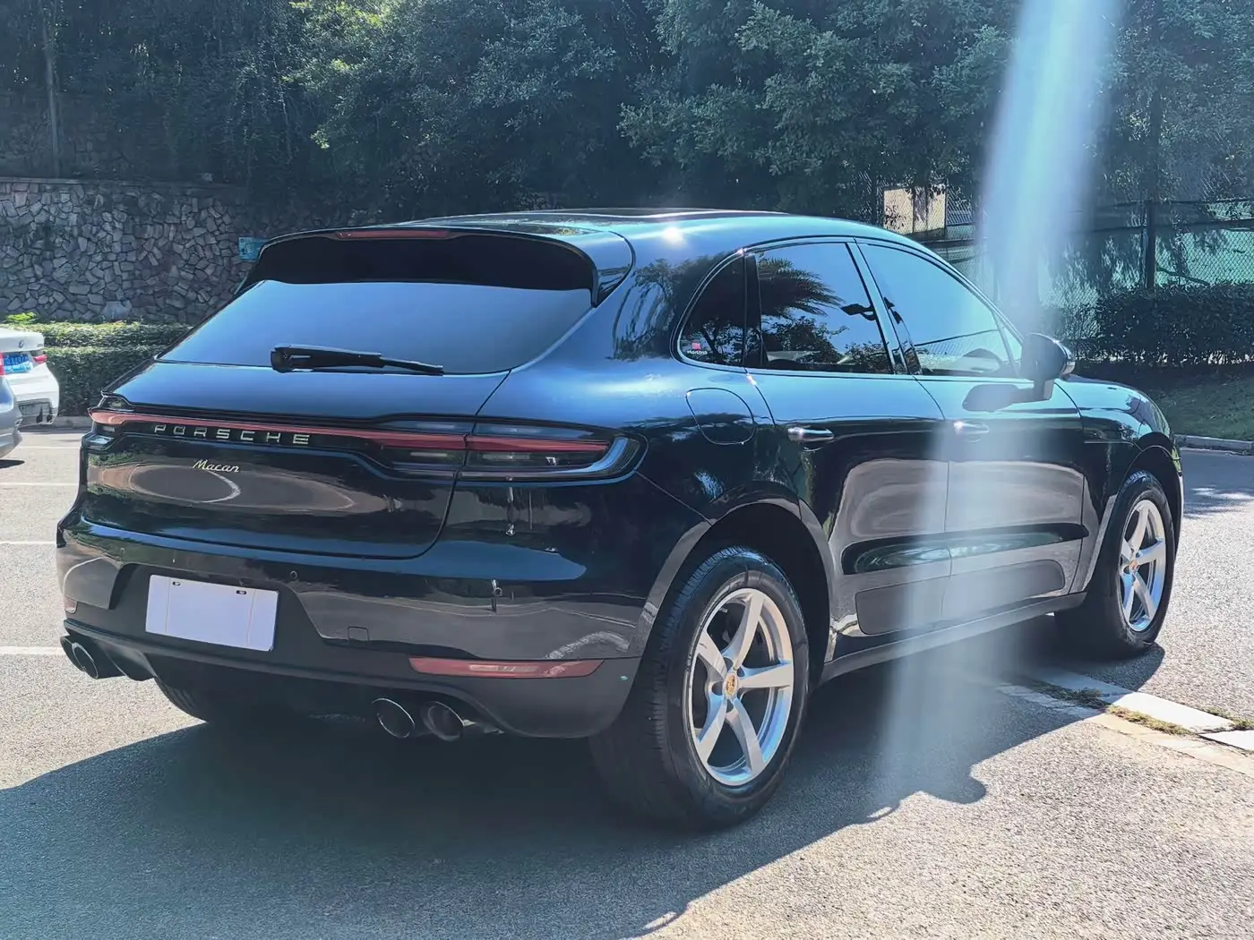 Porsche Macan 2021 — Фото 9/16