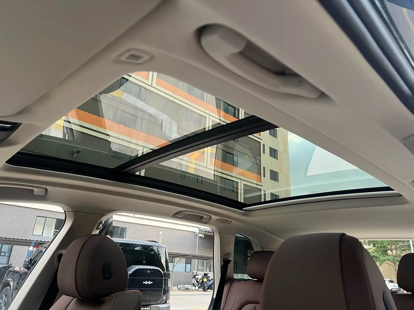 BMW X5 2021 — Photo 11/20