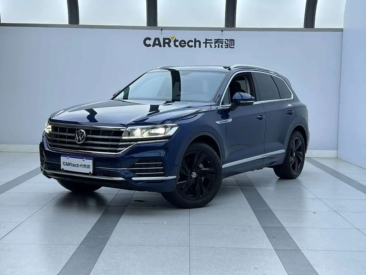 Volkswagen Touareg 2020 — Şəkil 1/9