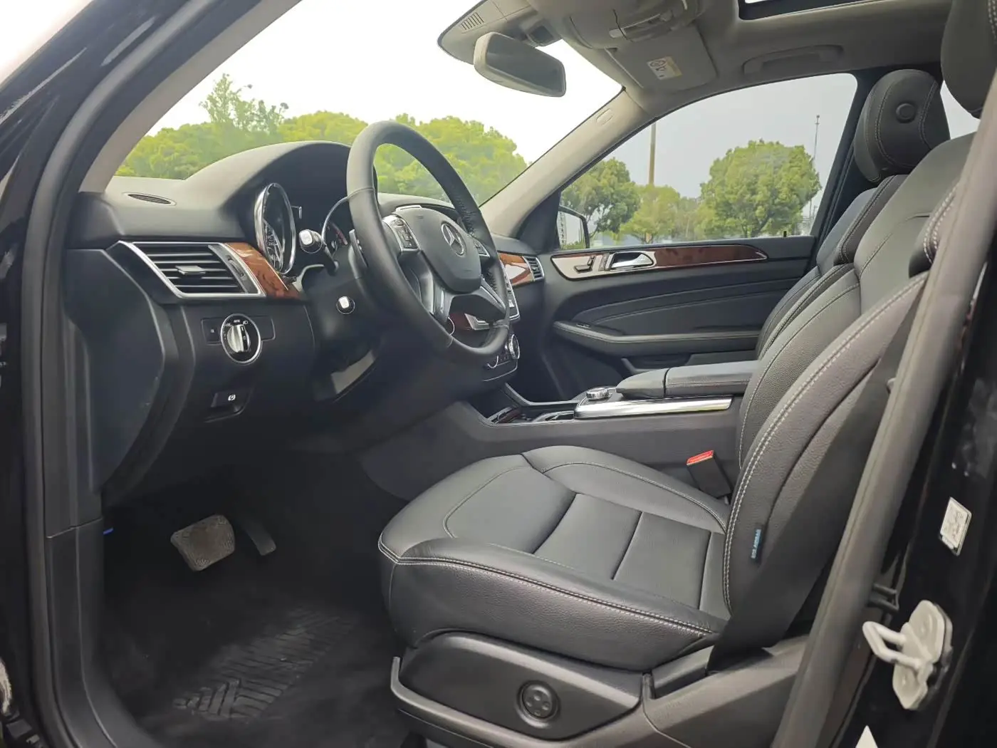 Mercedes-Benz M-Class 2014 — Photo 5/20