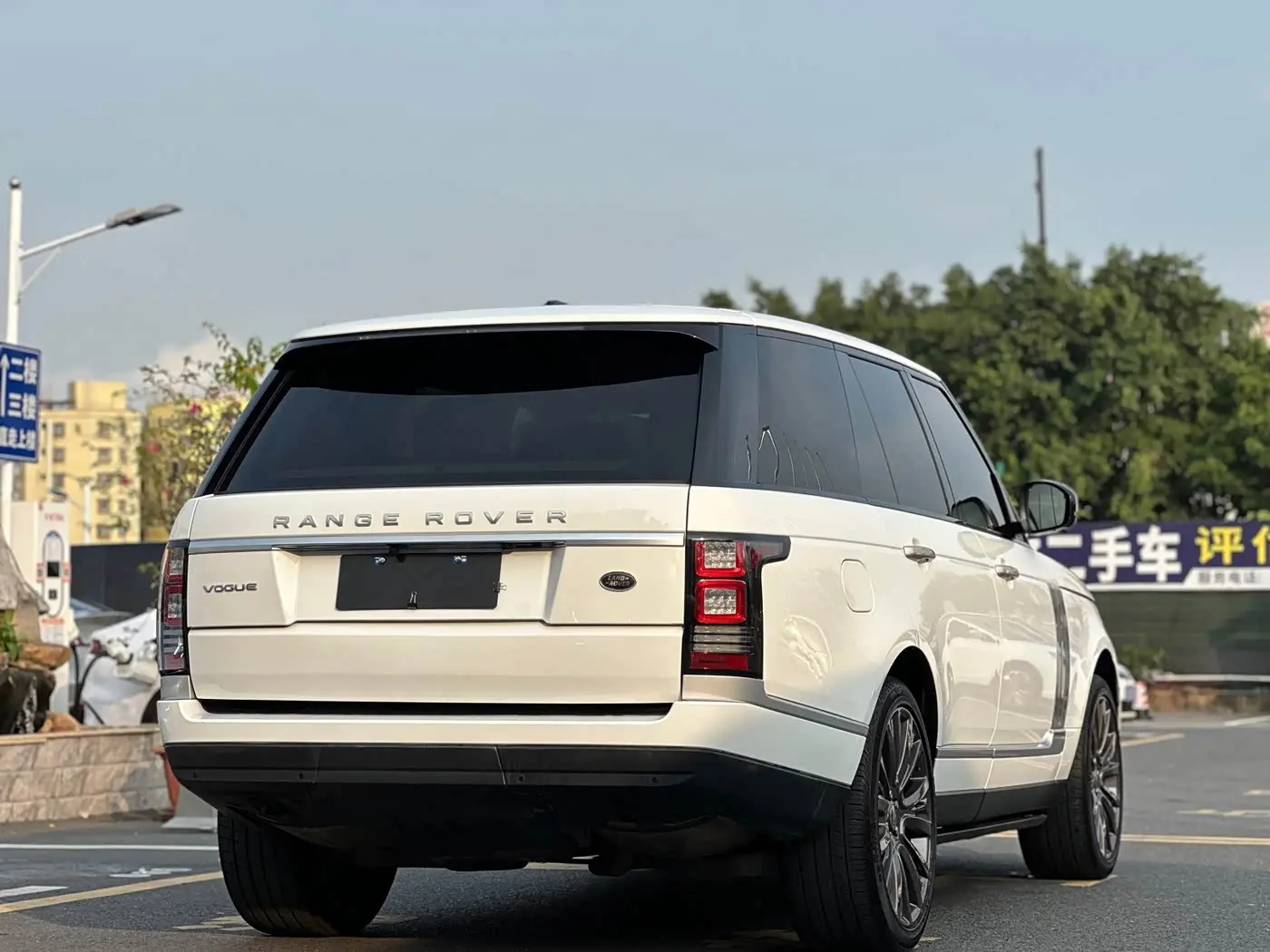 Land Rover Range Rover 2014 — Photo 14/15