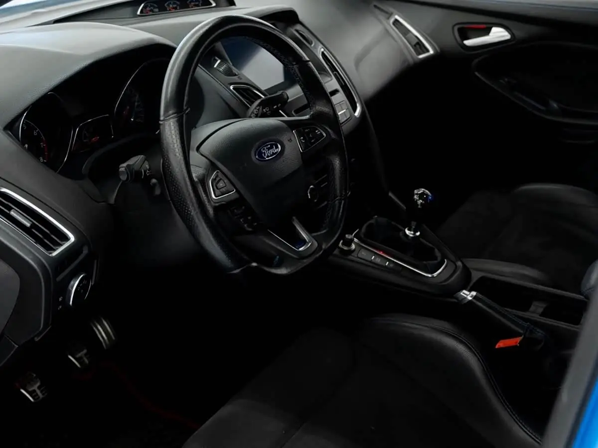 Ford Focus 2019 — ფოტო 4/9