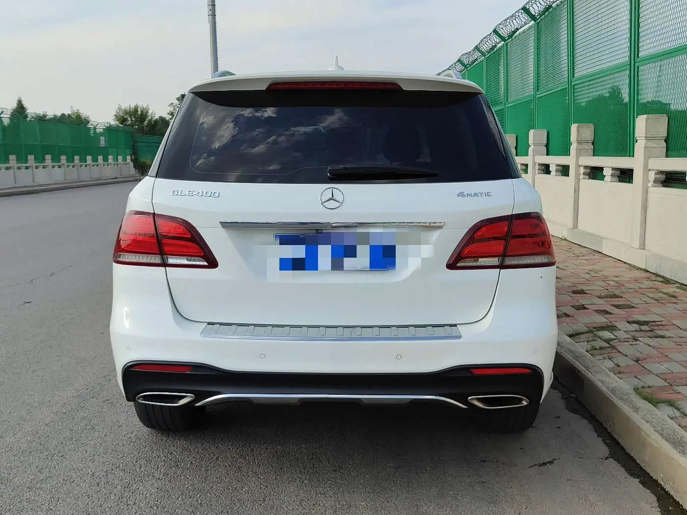 Mercedes-Benz GLE 2016 — Photo 6/15