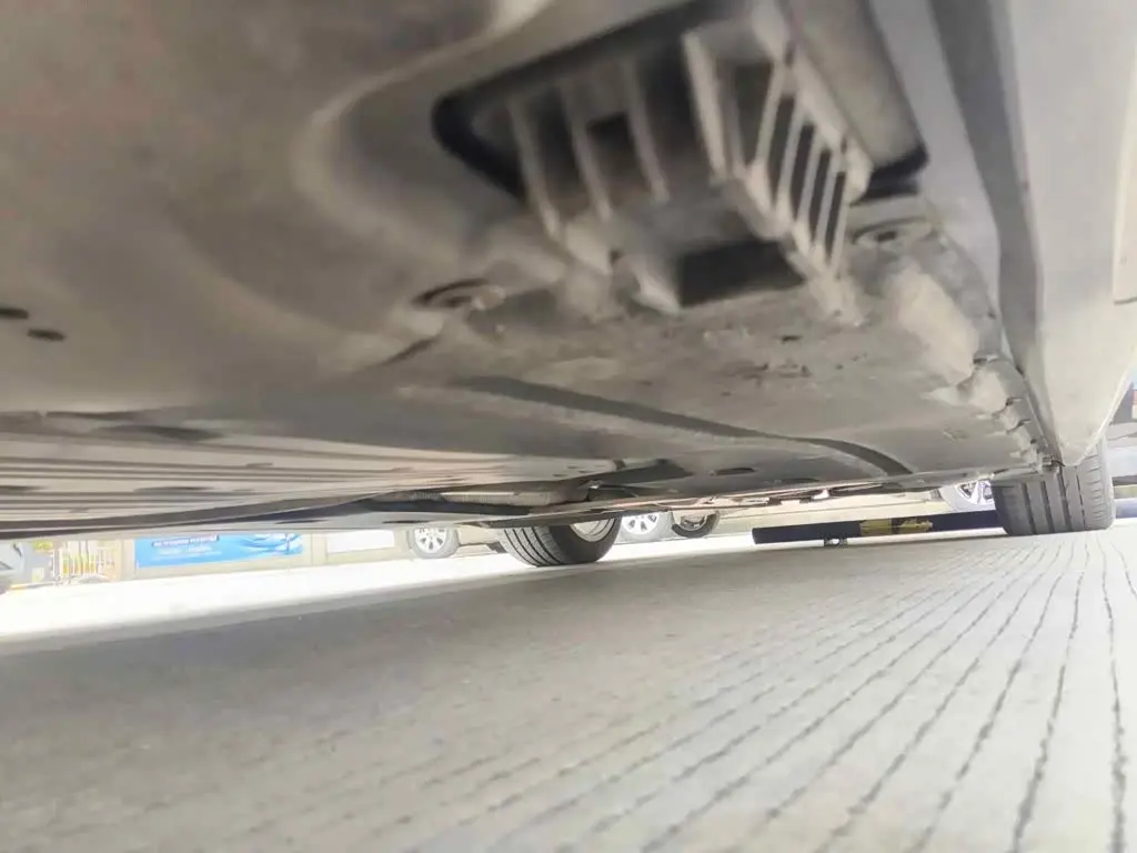 BMW 7 Series 2018 — Photo 8/13