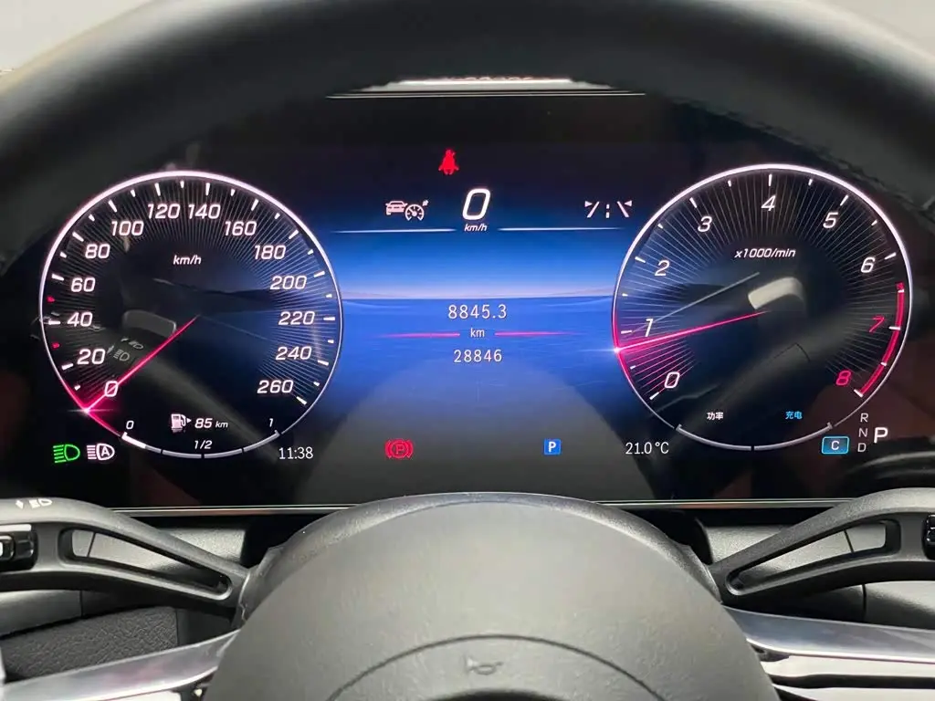 Mercedes-Benz GLC 2024 — Photo 13/20