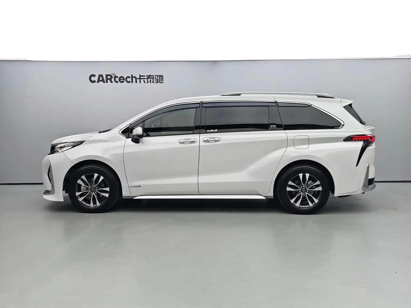 Toyota Sienna 2022 — Photo 3/20