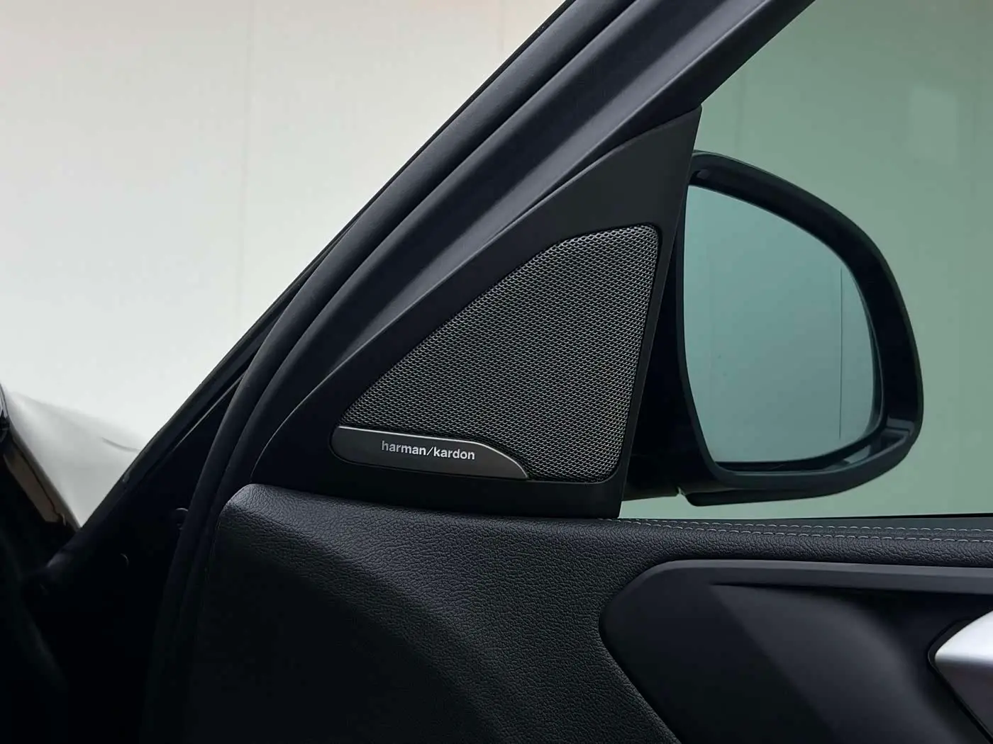 BMW X6 2022 — Photo 10/20