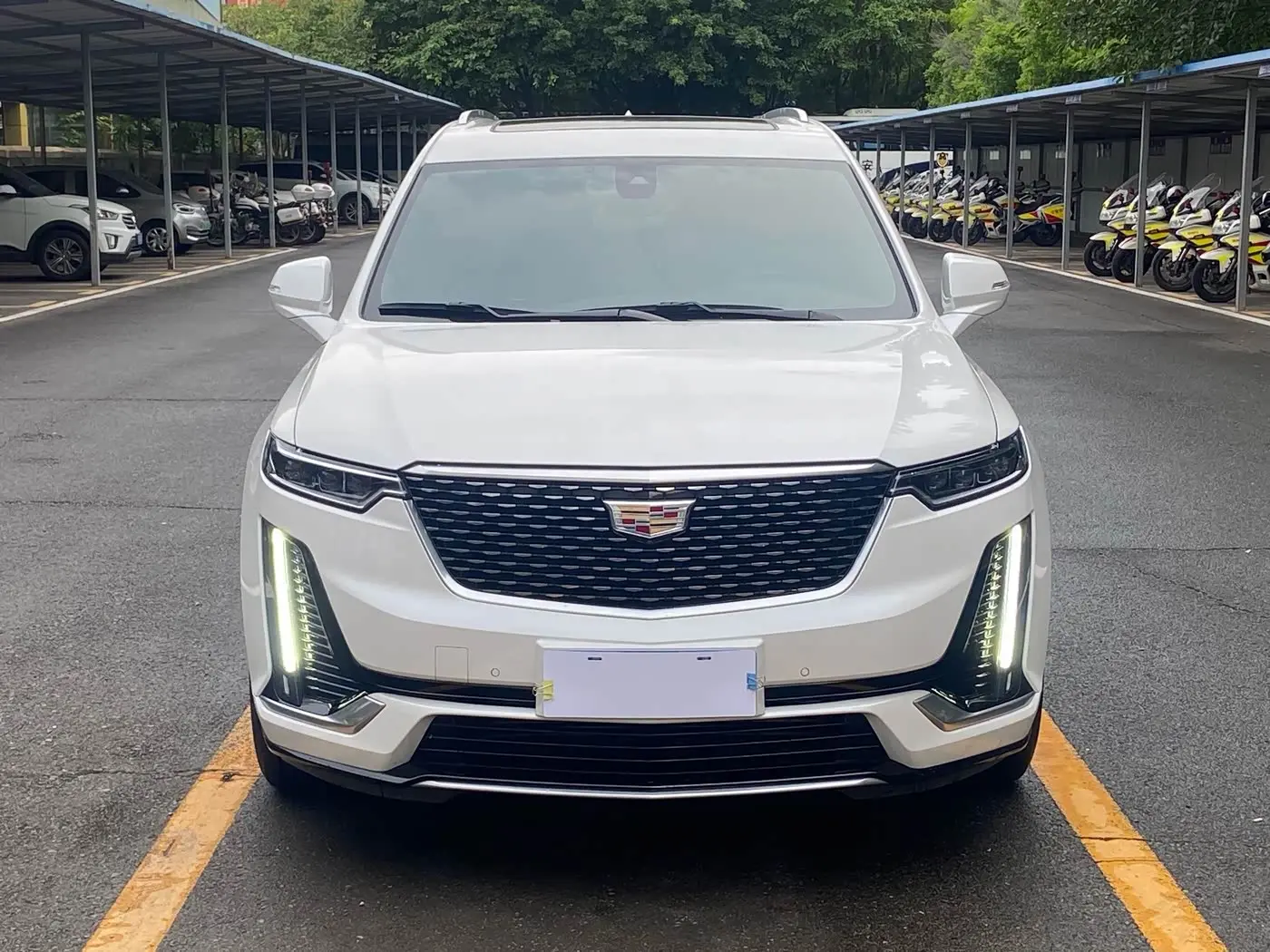 Cadillac XT6 2024 — Фото 2/11