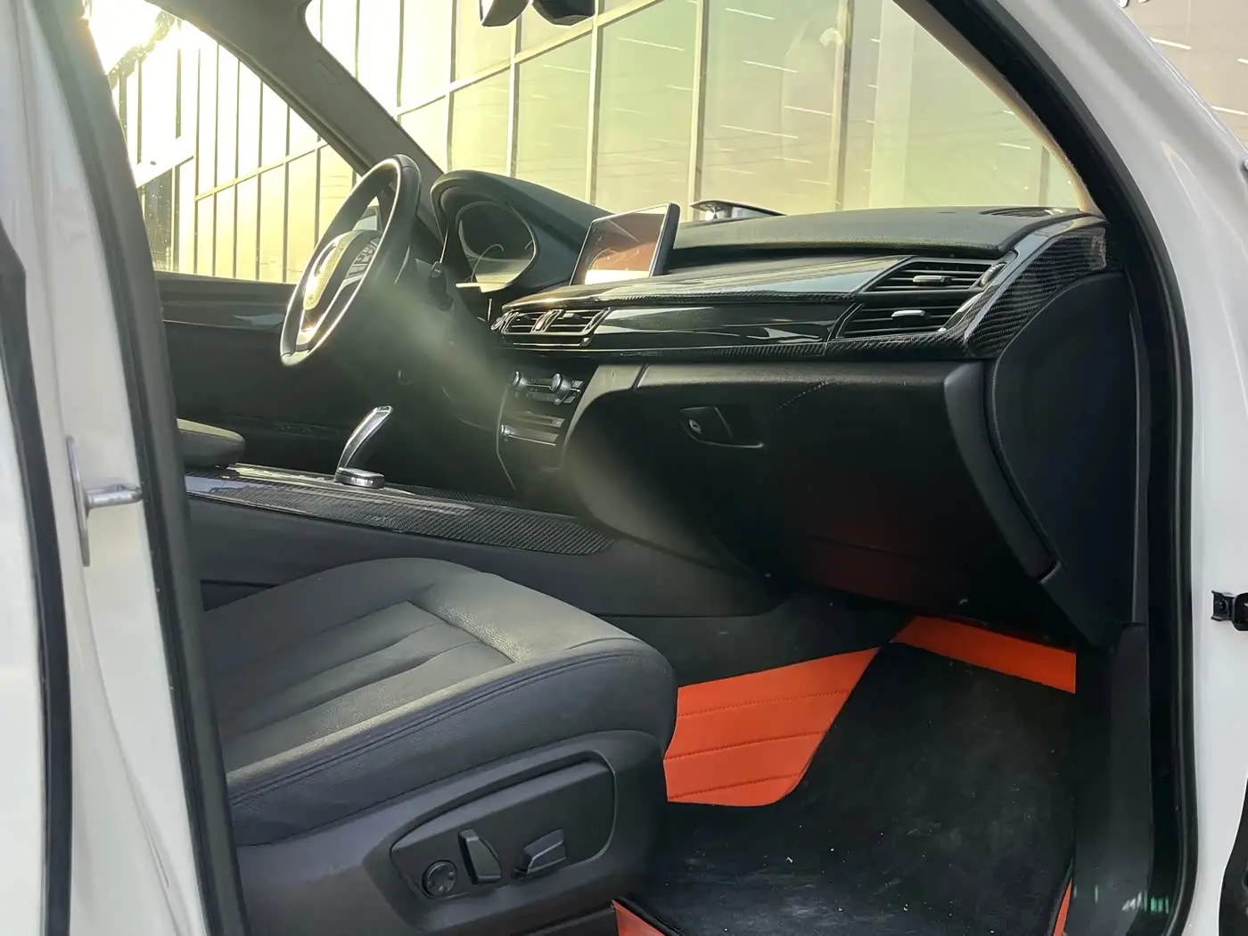 BMW X5 2018 — Фото 12/17
